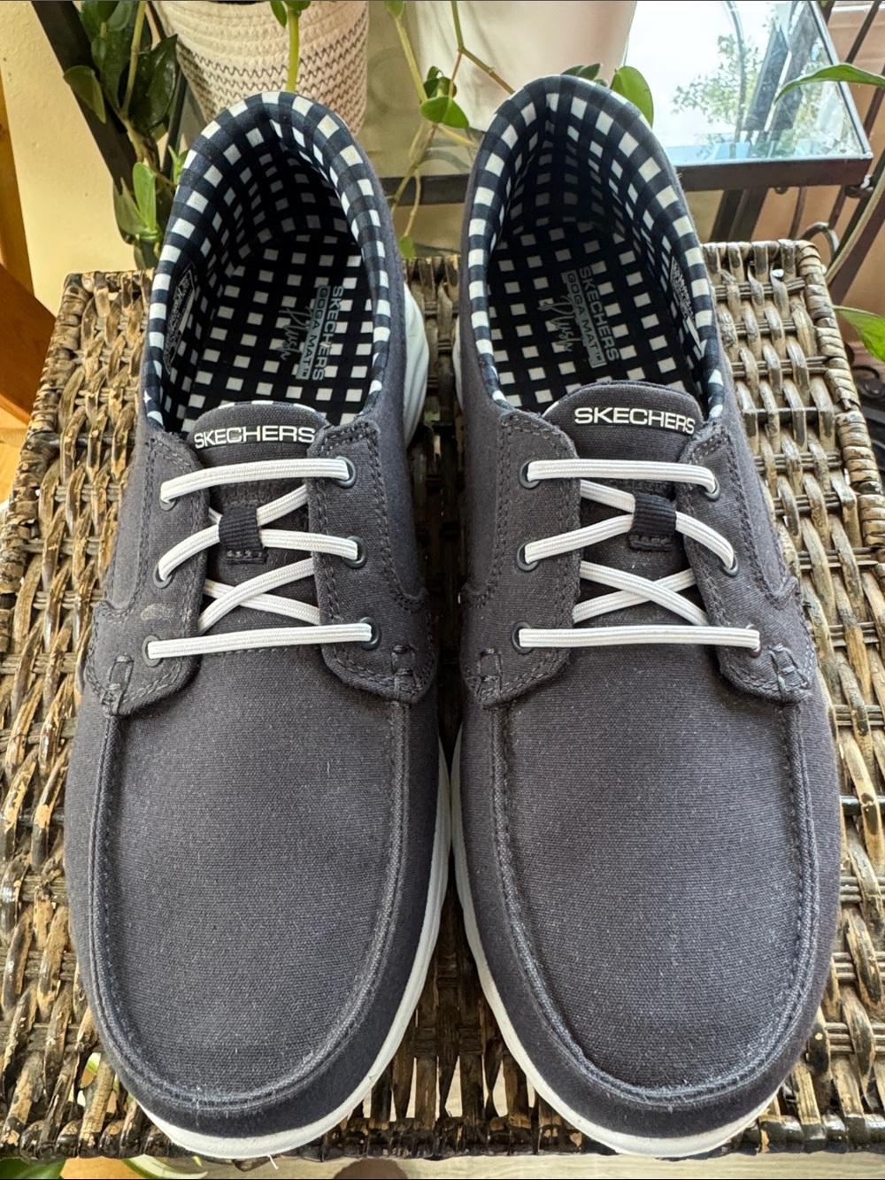 Skechers Women’s Boat Shoe size 9.5